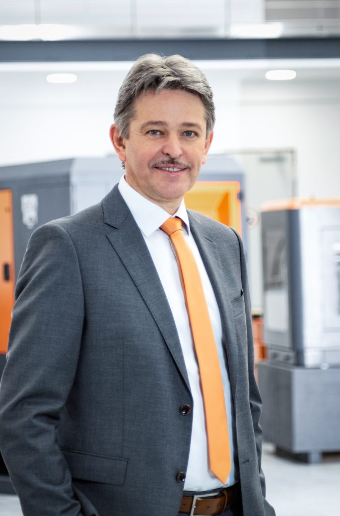 Löhnert Volker, Managing Director of Rösler Oberflächentechnik GmbH. Photo via Rösler.