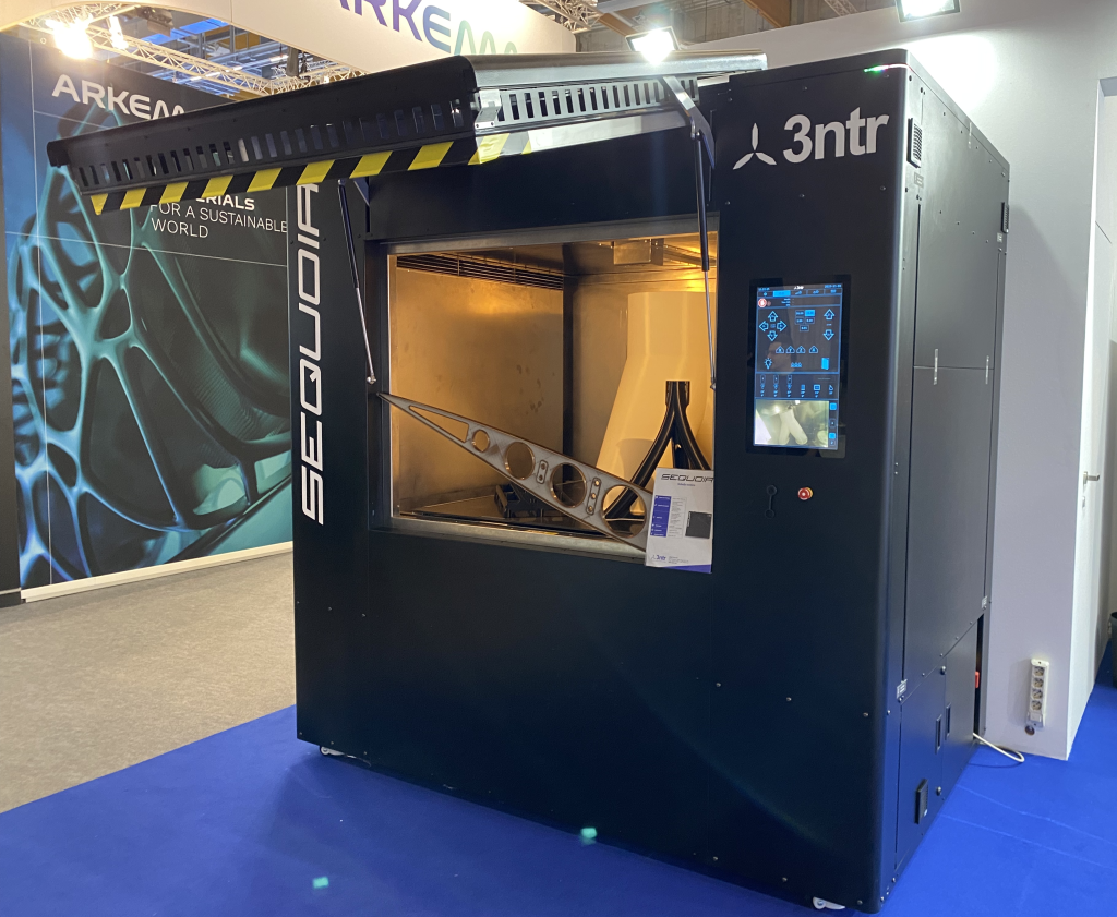 The 3ntr Sequoia large-format 3D printer at Formnext 2023. Photo by 3D Printing Industry.