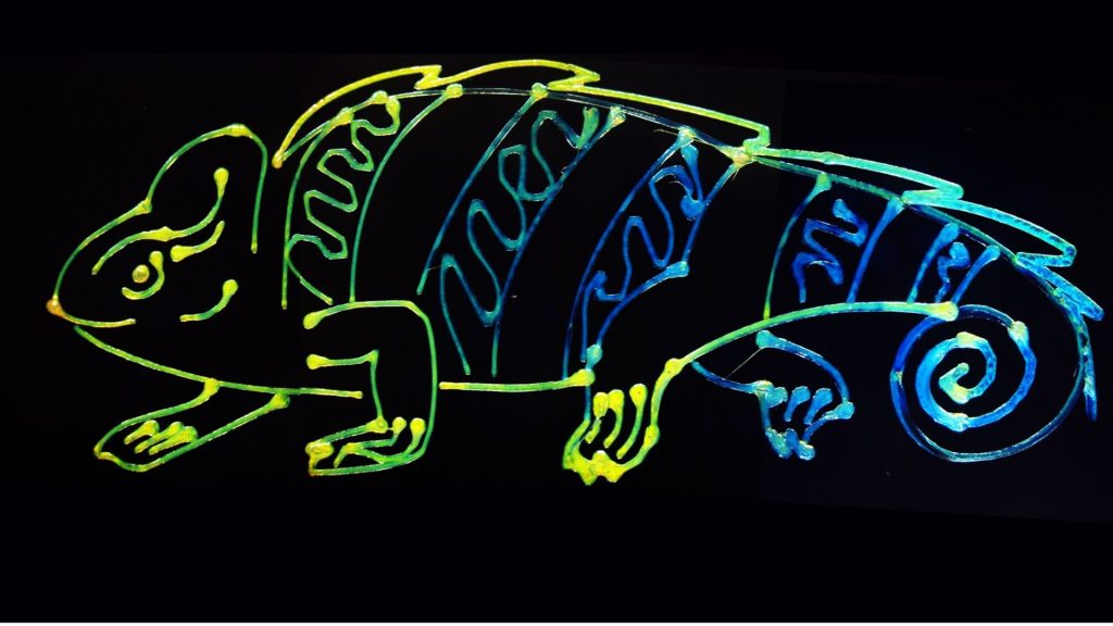 Multi-colored 3D printed chameleon. Image via University of Illinois Urbana-Champaign