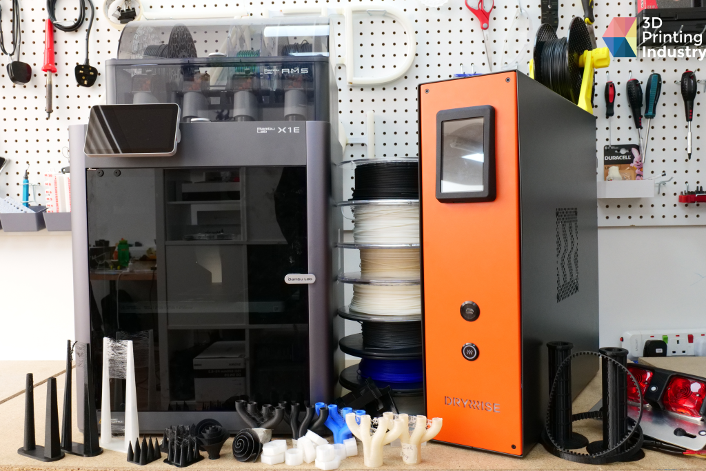 The Drywise filament drying system connected directly to a 3D printer. Photo by 3D Printing Industry.