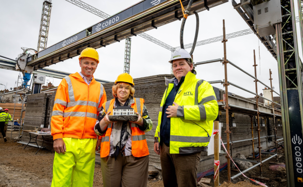 From left to right - Patrick Diviney (Commercial Manager, Roadstone), Joan Martin (Chief Executive, Louth Co. Council), Justin Kinsella (MD & Co-Founder, HTL). Photo via HTL.