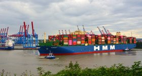 HMM's containership. photo via: HMM