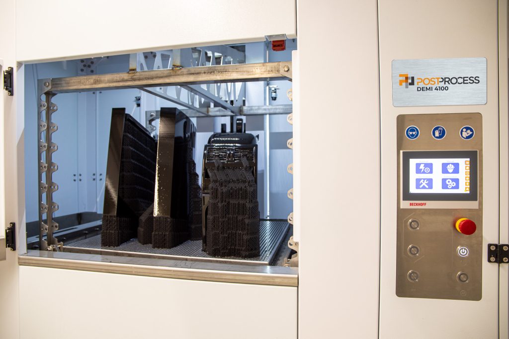 Interior view of the DEMI 4100 system. Photo via PostProcess Technologies.