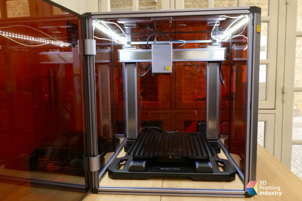 Snapmaker Artisan enclosure. Photos by 3D Printing Industry.
