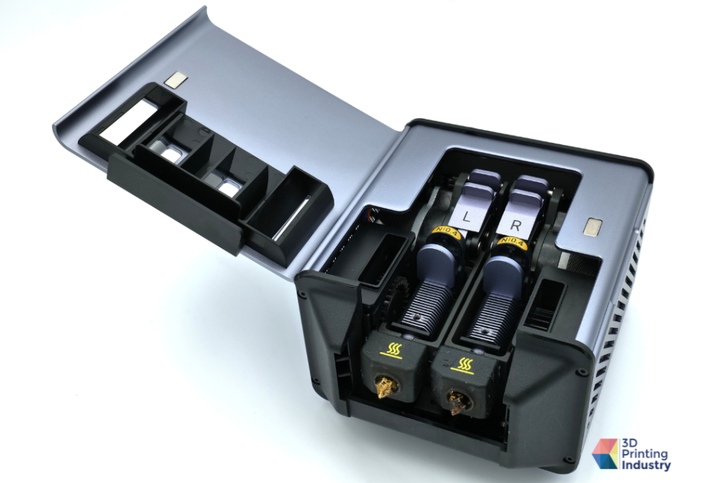 The Snapmaker Artisan 3D printer dual extruder printhead. Photos by 3D Printing Industry.