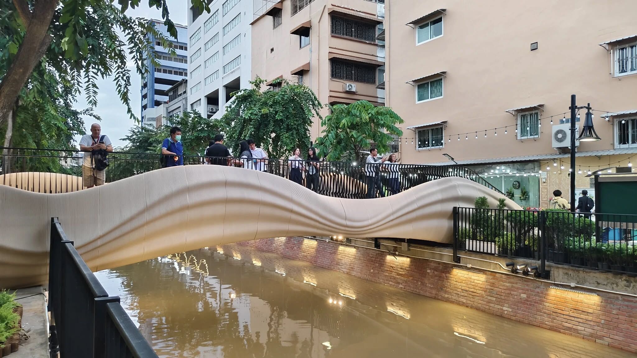 SCG Builds Sustainable 3D Printed Bridge Using LC3 Concrete in Historic District