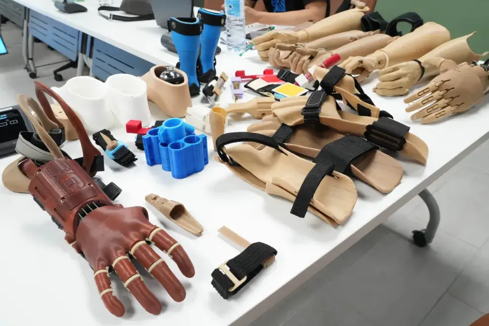 Queen’s University Engineers Open-Source Above-Elbow Prosthetic