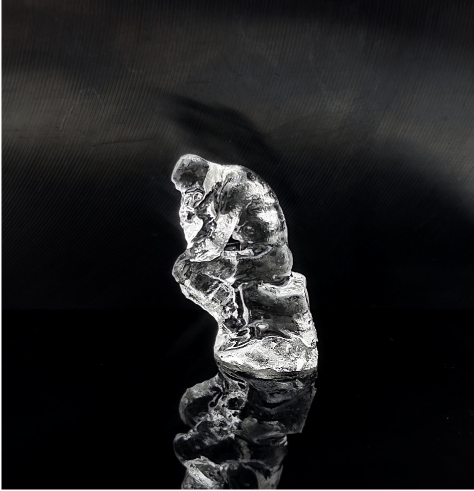 Una réplica de El pensador de Rodin impresa en OpenCAL en 90 segundos, formada de una sola vez, sin capas ni soportes. Foto de OpenCAL y UC Berkeley.